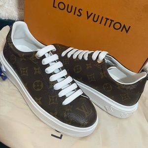 Louis Vuitton Time Out Sneaker Size 39